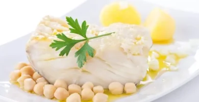 bacalao congelado cocinado al punto de sal