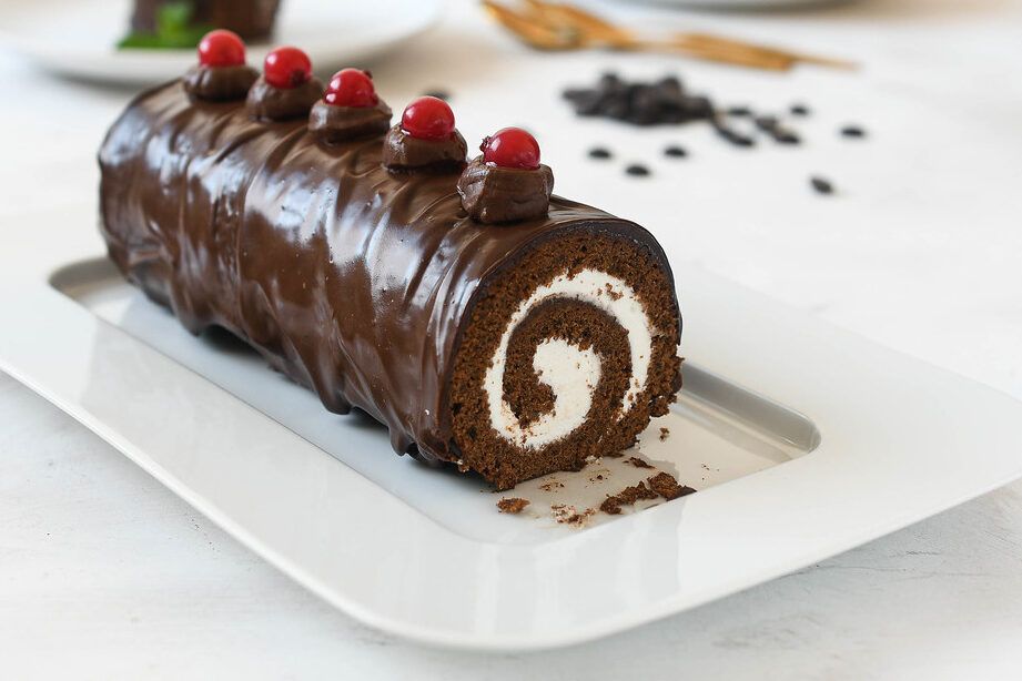 brazo de gitano cubierto de chocolate