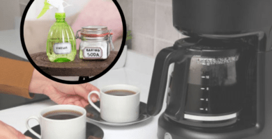 cafetera limpia y reluciente