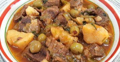 carne con papas en olla