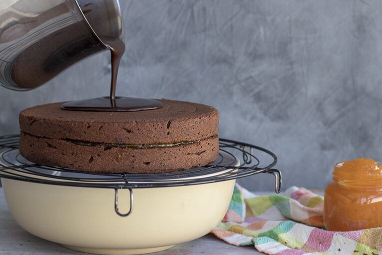 cobertura de chocolate en proceso