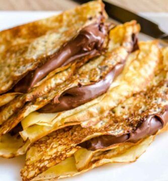 crepes caseros deliciosos en proceso
