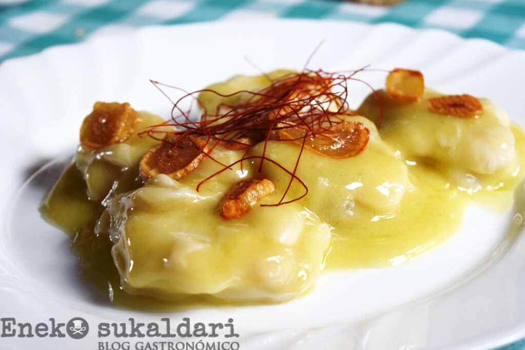 deliciosa preparacion de kokotxas al pil pil