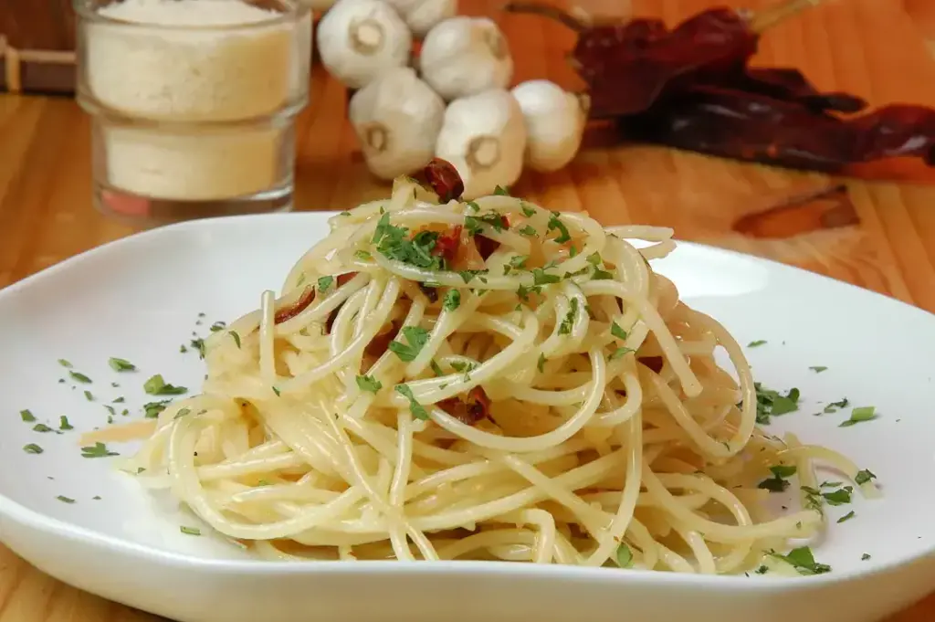 espaguetis con ajo y guindilla
