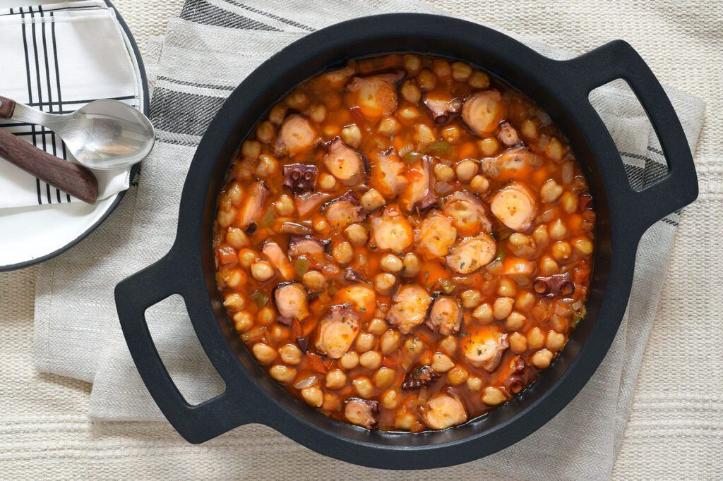 garbanzos en un plato