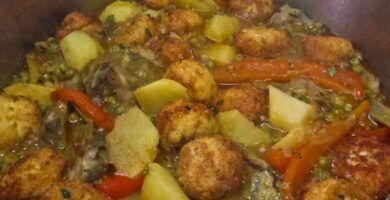 guiso de albondigas de bacalao