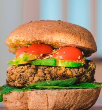 hamburguesa vegana deliciosa y saludable