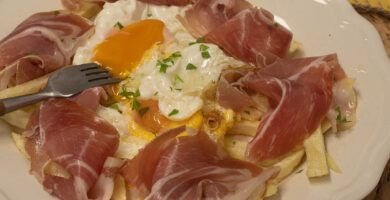 huevos rotos con jamon