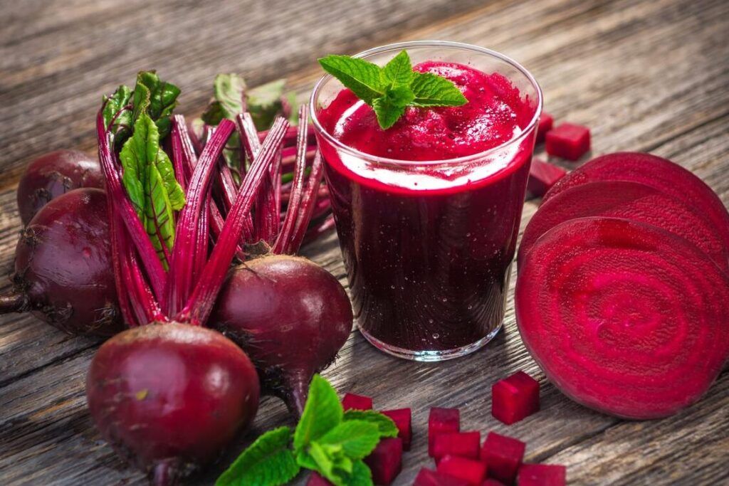 jugo de remolacha fresco