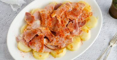 lacon a la gallega con patatas