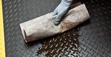 limpieza de derrame de aceite