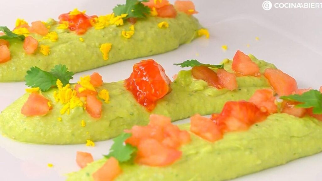 mayonesa de aguacate con huevo duro
