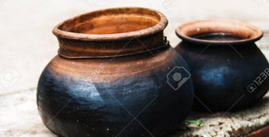 olla de barro en uso