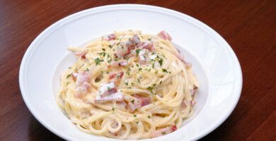 pasta con salsa de yogur