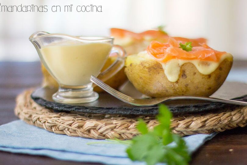 patatas con salmon y salsa holandesa