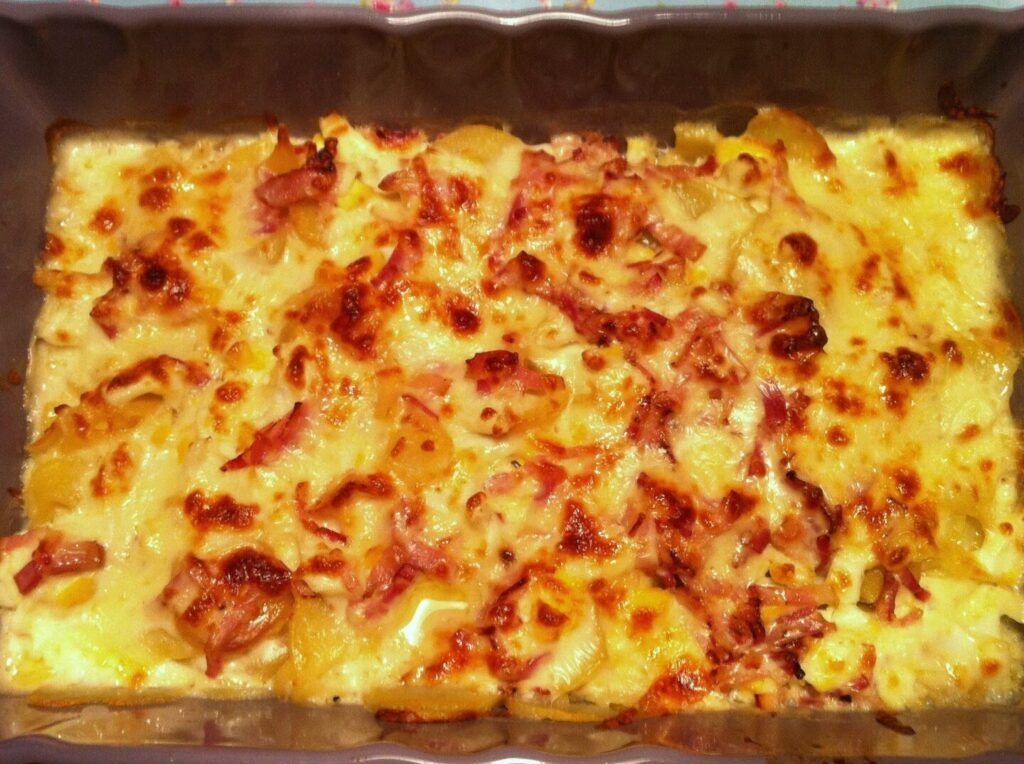 patatas gratinadas deliciosas y apetitosas
