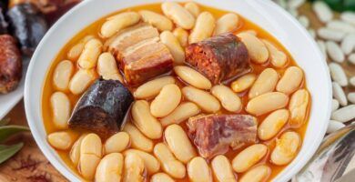 plato de fabada asturiana