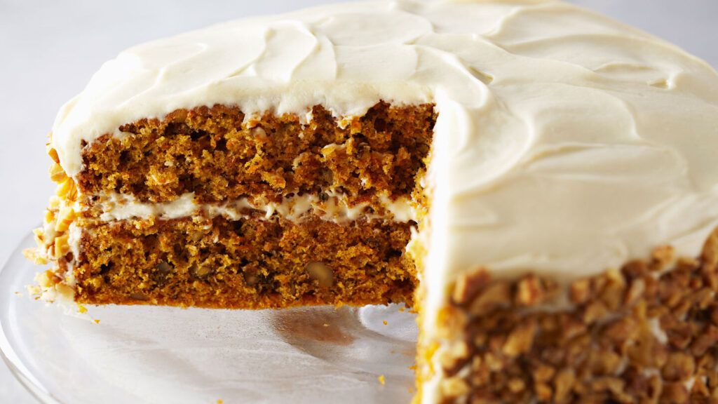 tarta cubierta de queso crema