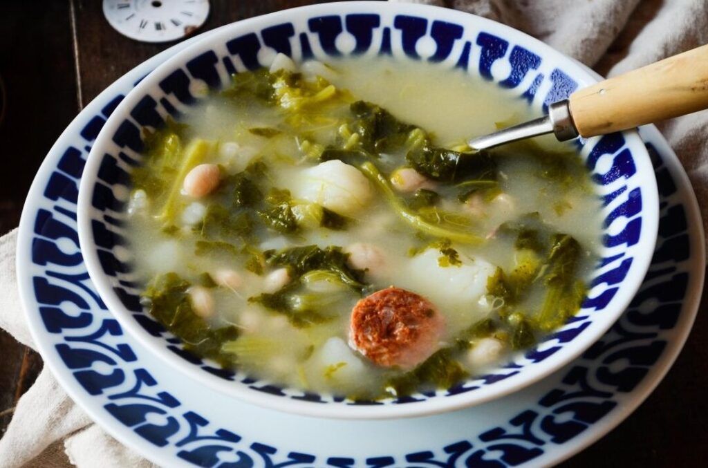 tazon de caldo gallego