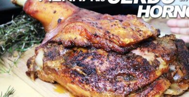 un pernil de cerdo cocinandose